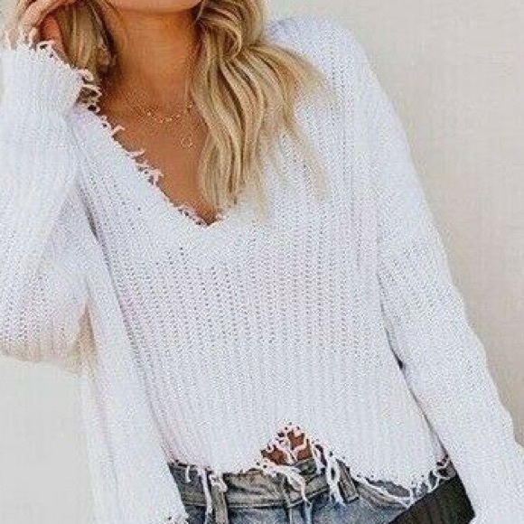 Skylar Madison White Distressed Sweater 